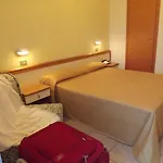 Hotel Thea 3*