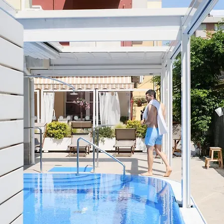 Hotel Thea 3*