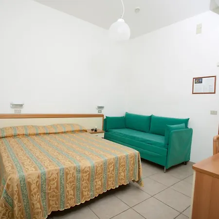 Hotel Thea Hotel 3*